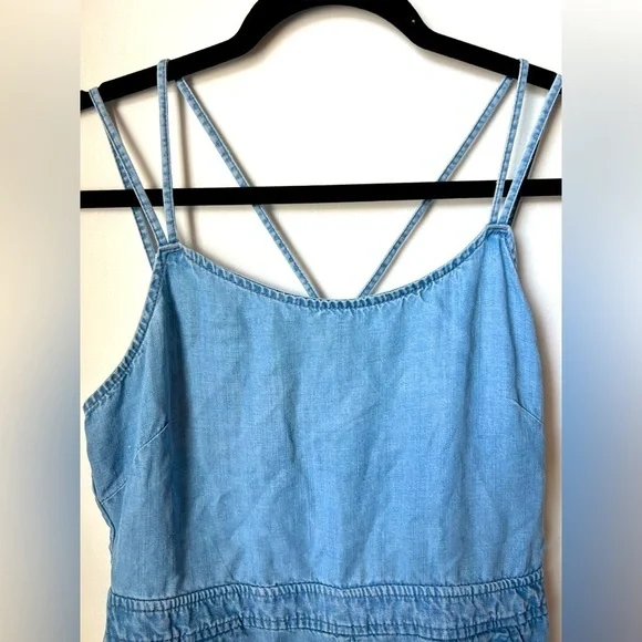 Ann Taylor LOFT Blue Light Wash Strappy Chambray Romper With Pockets Size 2 - Picture 6 of 12